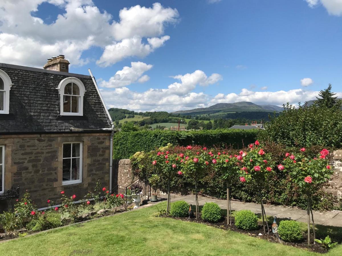 Leven House Bed And Breakfast Crieff Exterior photo