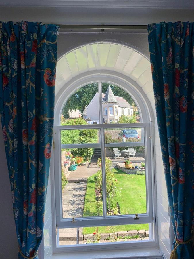 Leven House Bed And Breakfast Crieff Exterior photo